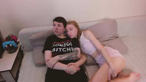 Snapshot of secret_dreams_ chatting on March 2026 08:42:01 AM Amanda and pair in a real life we love each other but can play with you online show from March 2026 08:42:01 AM