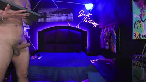 Snapshot of secretfantasy_xxx chatting on December 2024 10:39:01 PM Kiki and Max online show from December 2024 10:39:01 PM