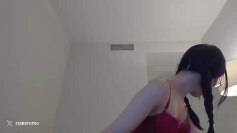 Snapshot of secretgirlfriendxo chatting on December 2024 07:47:01 AM Angela online show from December 2024 07:47:01 AM