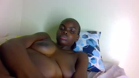 Snapshot of secretseductres chatting on April 2026 07:18:01 PM secretseductres online show from April 2026 07:18:01 PM