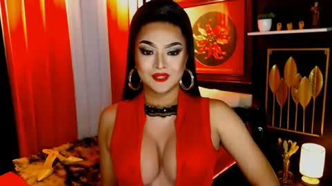 seducinglinda online show from July 2026 12:09:01 PM