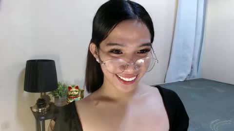 Snapshot of seductive_abia chatting on May 2026 06:42:01 AM JUST CALL ME ABIA online show from May 2026 06:42:01 AM