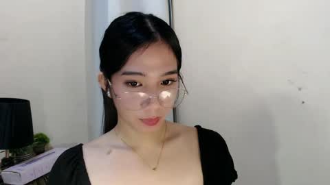 Snapshot of seductive_abia chatting on June 2026 06:44:01 AM JUST CALL ME ABIA online show from June 2026 06:44:01 AM