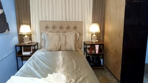 Snapshot of seductive_astrid chatting on July 2026 02:27:02 AM seductive_astrid online show from July 2026 02:27:02 AM