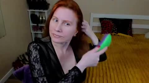 Snapshot of seductive_foxy_ chatting on June 2026 07:27:02 PM seductive_foxy_ online show from June 2026 07:27:02 PM
