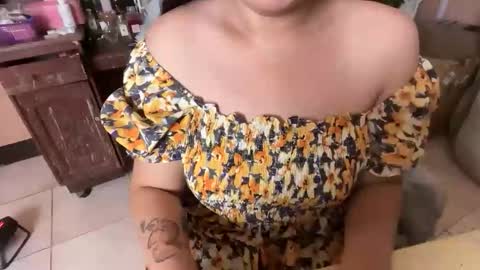 Snapshot of seductive_housewife chatting on February 2026 10:36:01 AM seductive_housewife online show from February 2026 10:36:01 AM