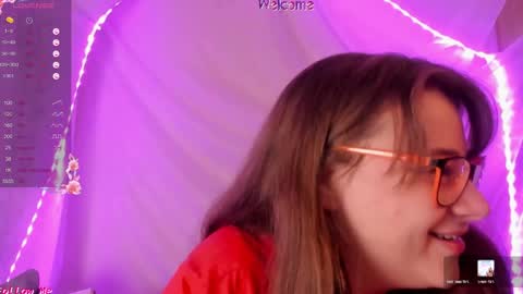 Snapshot of seductive_she_wolf chatting on June 2026 07:30:02 PM seductive_she_wolf online show from June 2026 07:30:02 PM
