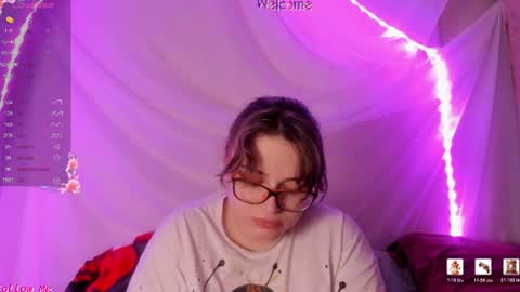 Snapshot of seductive_she_wolf chatting on June 2026 06:41:01 PM seductive_she_wolf online show from June 2026 06:41:01 PM