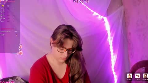 Snapshot of seductive_she_wolf chatting on June 2026 05:05:02 AM seductive_she_wolf online show from June 2026 05:05:02 AM