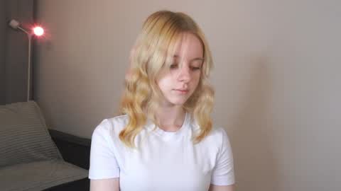 See Its honey bunny  im Lana online show from June 2026 05:25:01 PM