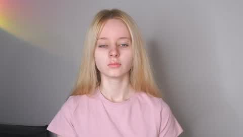 See Its honey bunny  im Lana online show from June 2026 04:07:02 PM
