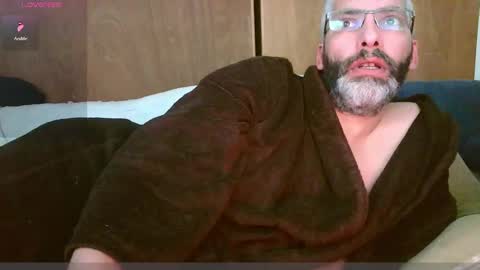 Snapshot of seewolf1000 chatting on December 2024 07:06:02 AM seewolf1000 online show from December 2024 07:06:02 AM