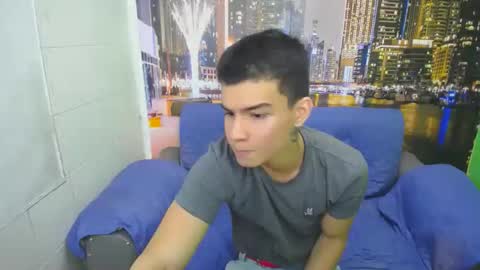 Snapshot of seigfried0 chatting on February 2025 06:37:01 PM Seigfried online show from February 2025 06:37:01 PM