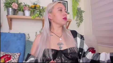 Yeyis  online show from December 2024 05:55:01 AM