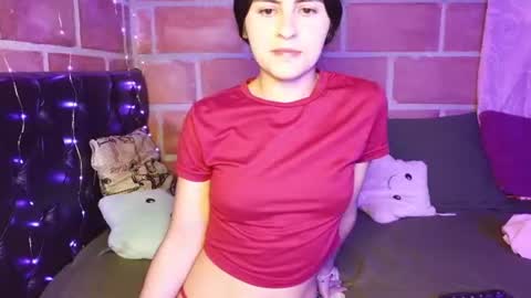 Snapshot of seleena_01 chatting on June 2026 11:31:02 PM seleena_01 online show from June 2026 11:31:02 PM