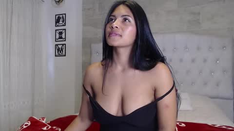 seleena__ online show from December 2024 08:36:02 PM