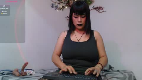Snapshot of selen_extasis chatting on April 2026 02:20:01 AM Selen online show from April 2026 02:20:01 AM