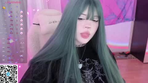 Selena  online show from May 2026 06:11:01 AM