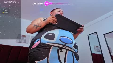 Selena online show from November 2025 12:13:01 PM