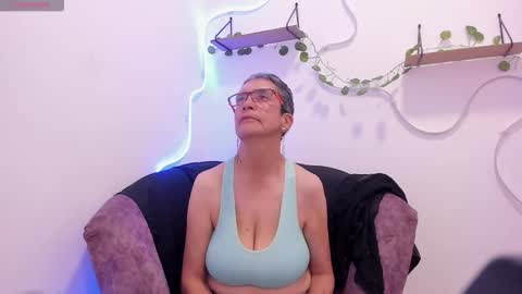 Snapshot of selena_ferreira chatting on November 2025 08:19:02 PM Selena online show from November 2025 08:19:02 PM