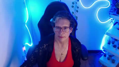 Snapshot of selena_ferreira chatting on June 2026 06:14:01 PM Selena online show from June 2026 06:14:01 PM