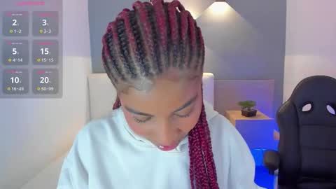 Selena online show from December 2025 10:43:01 AM