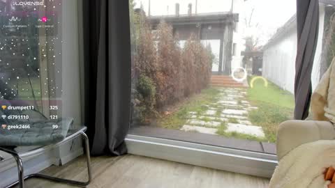 Selena online show from December 2024 10:53:02 AM