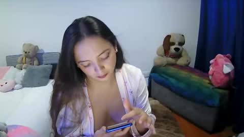 selena shadow online show from December 2024 04:32:02 AM