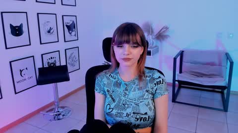 Selena ntmy online show from January 2025 05:01:01 PM