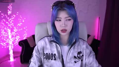 selenairis online show from February 2026 07:25:01 AM