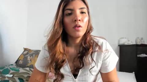 selene0424 online show from March 2026 03:32:01 AM