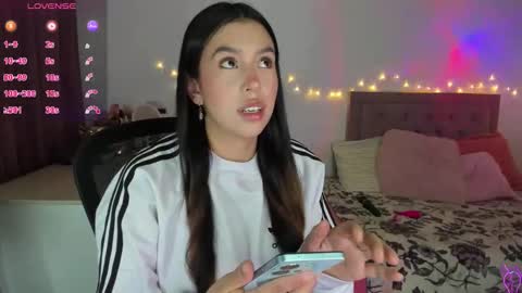 Karol. online show from December 2025 11:01:02 PM