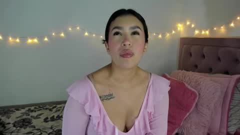 Snapshot of selene_e chatting on February 2026 11:21:02 PM Karol. online show from February 2026 11:21:02 PM