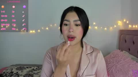 Snapshot of selene_e chatting on February 2026 10:53:02 AM Karol. online show from February 2026 10:53:02 AM