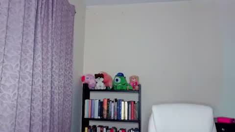 Snapshot of selene_hebe chatting on July 2026 06:09:02 AM selene_hebe online show from July 2026 06:09:02 AM