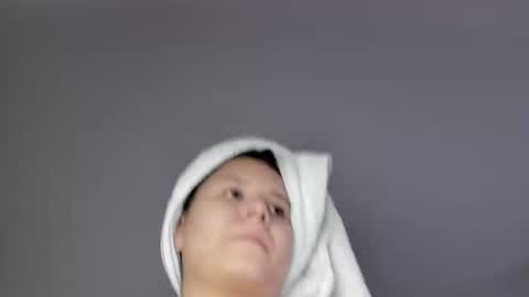 Alejandra  online show from June 2026 12:37:01 PM