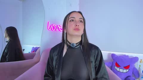 selene_swee online show from November 2025 12:16:01 PM