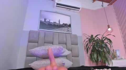 Snapshot of selene_tylor_ chatting on October 2025 10:39:02 PM Selene online show from October 2025 10:39:02 PM