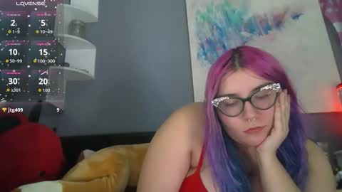 Selene online show from December 2025 04:23:02 PM