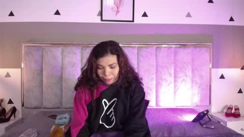 Selene online show from September 2025 12:38:01 AM