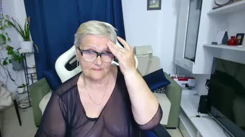 Snapshot of selenna57 chatting on May 2026 05:51:01 PM Selenna online show from May 2026 05:51:01 PM