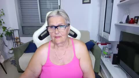 Snapshot of selenna57 chatting on May 2026 05:54:01 PM Selenna online show from May 2026 05:54:01 PM