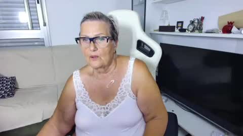 Selenna online show from June 2026 05:12:02 PM