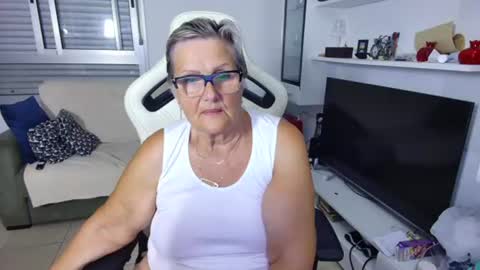 Selenna online show from June 2026 05:17:02 PM