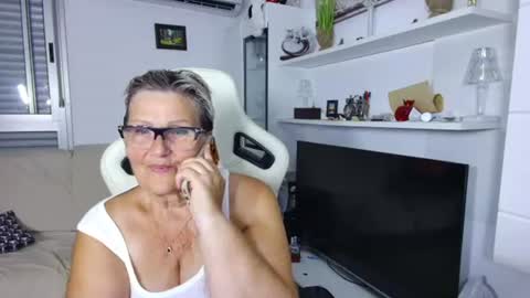 Selenna online show from July 2026 05:19:02 PM