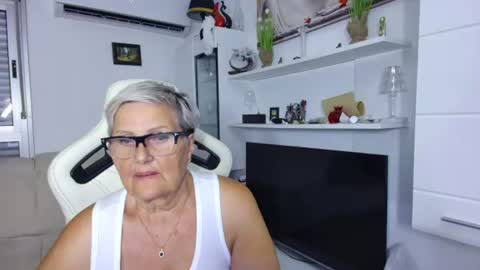 Selenna online show from July 2026 05:19:02 PM