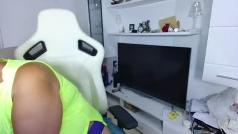 Selenna online show from July 2026 05:42:02 PM