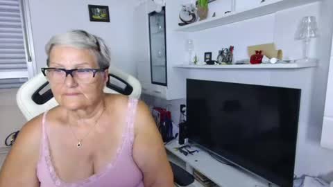 Selenna online show from July 2026 05:26:02 PM