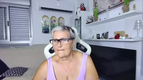 Selenna online show from July 2026 04:42:02 PM
