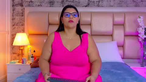 Selenna Cooper online show from April 2026 11:38:02 AM